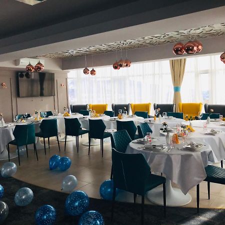 Hotel Afrodita -Vălenii de Munte Dış mekan fotoğraf