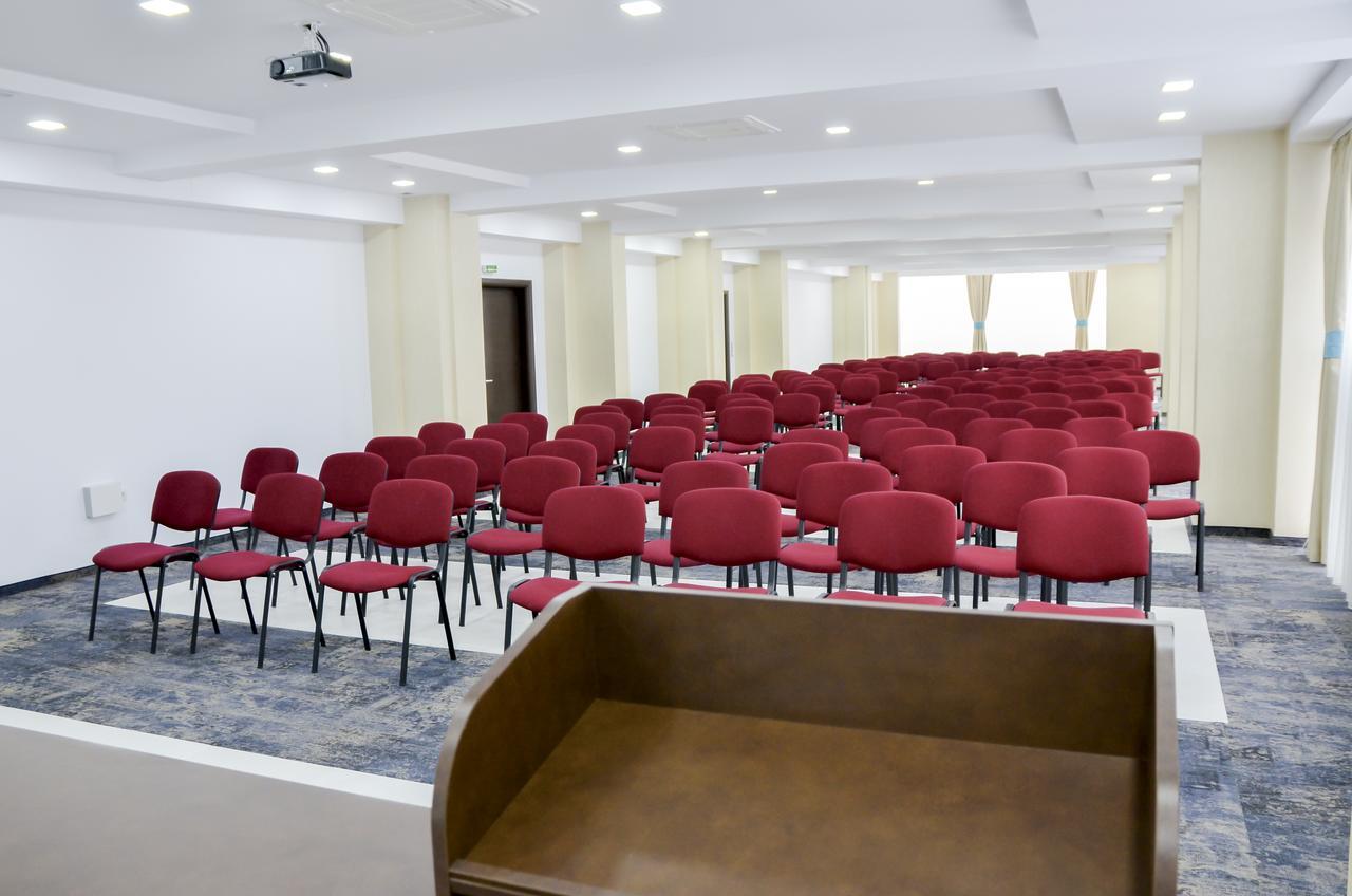 Hotel Afrodita -Vălenii de Munte Dış mekan fotoğraf
