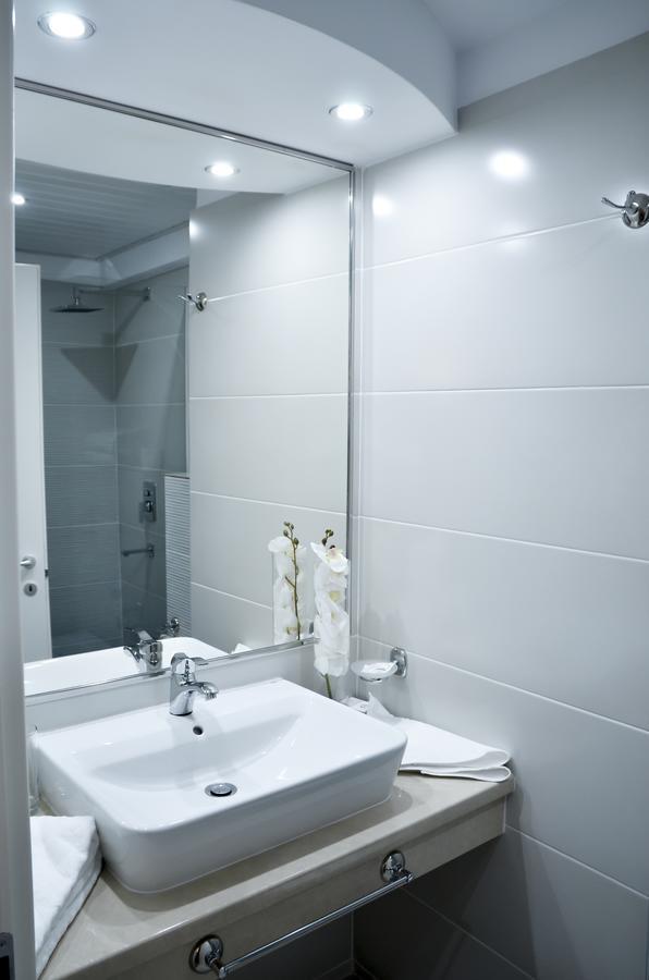 Hotel Afrodita -Vălenii de Munte Dış mekan fotoğraf