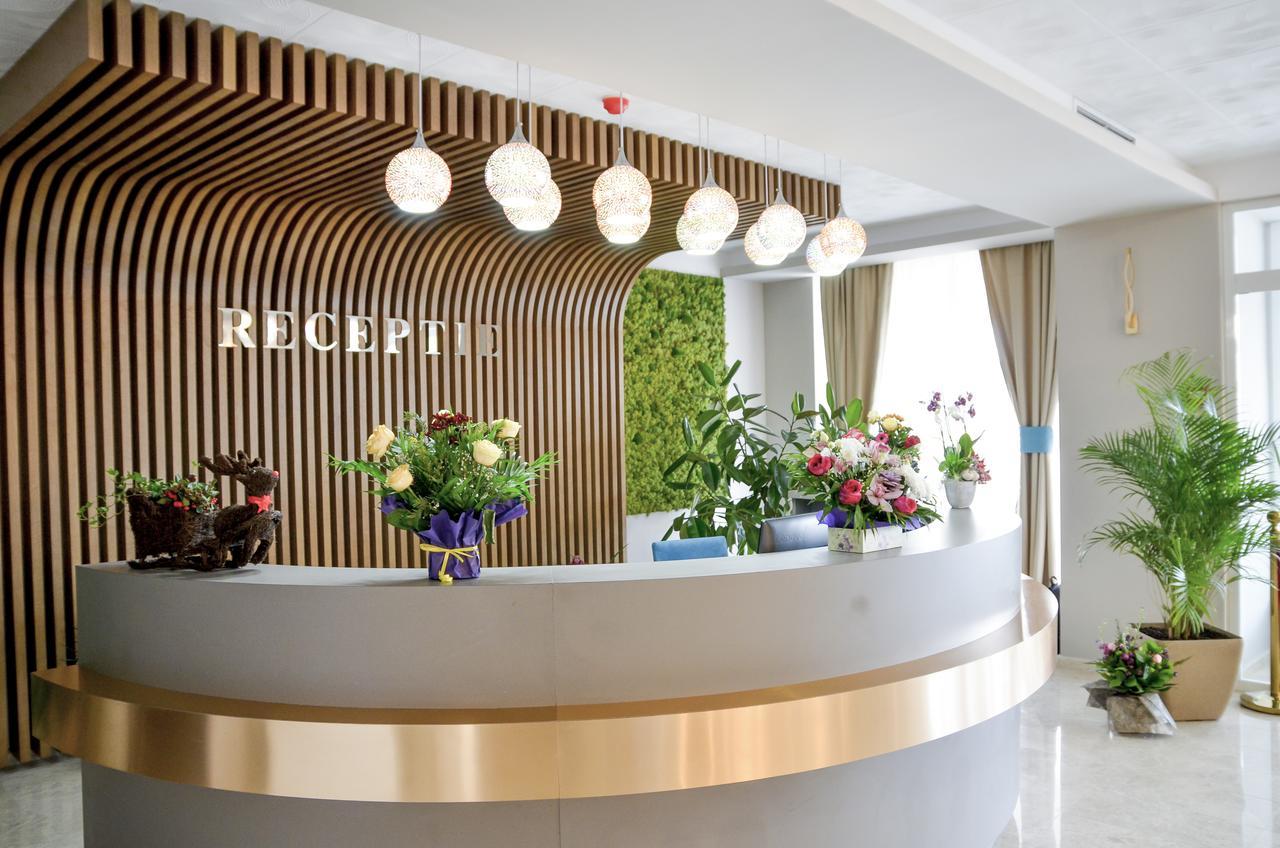 Hotel Afrodita -Vălenii de Munte Dış mekan fotoğraf
